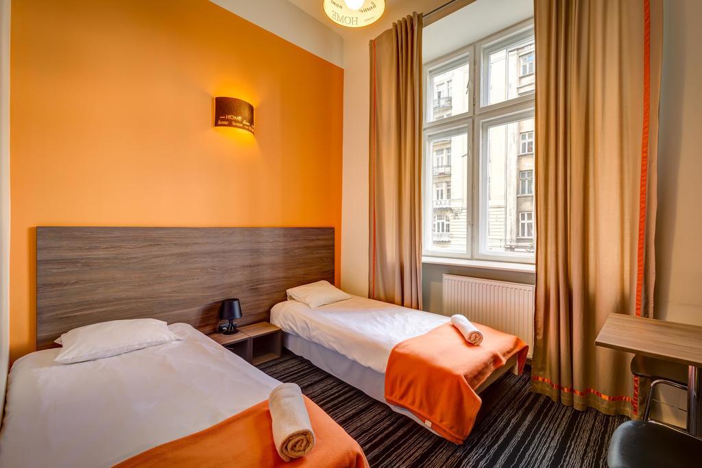Planet Hostel Warsaw Exterior photo